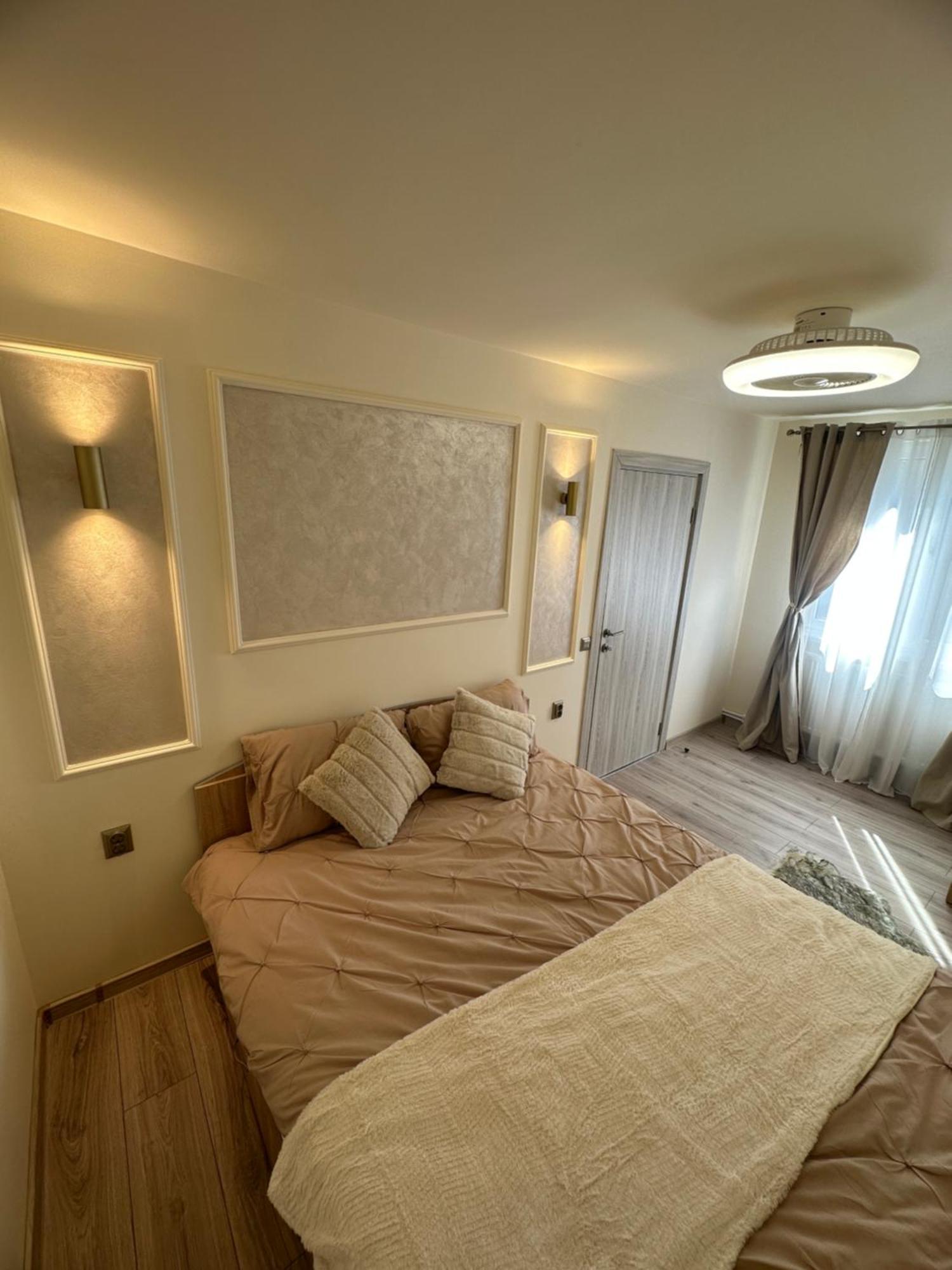 Appartamento Angel House Deva Esterno foto