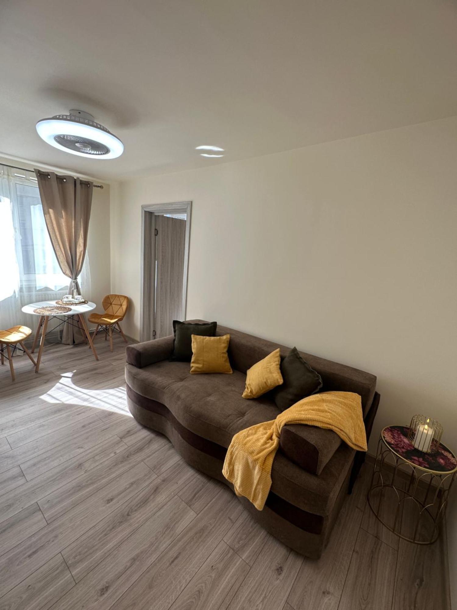 Appartamento Angel House Deva Esterno foto